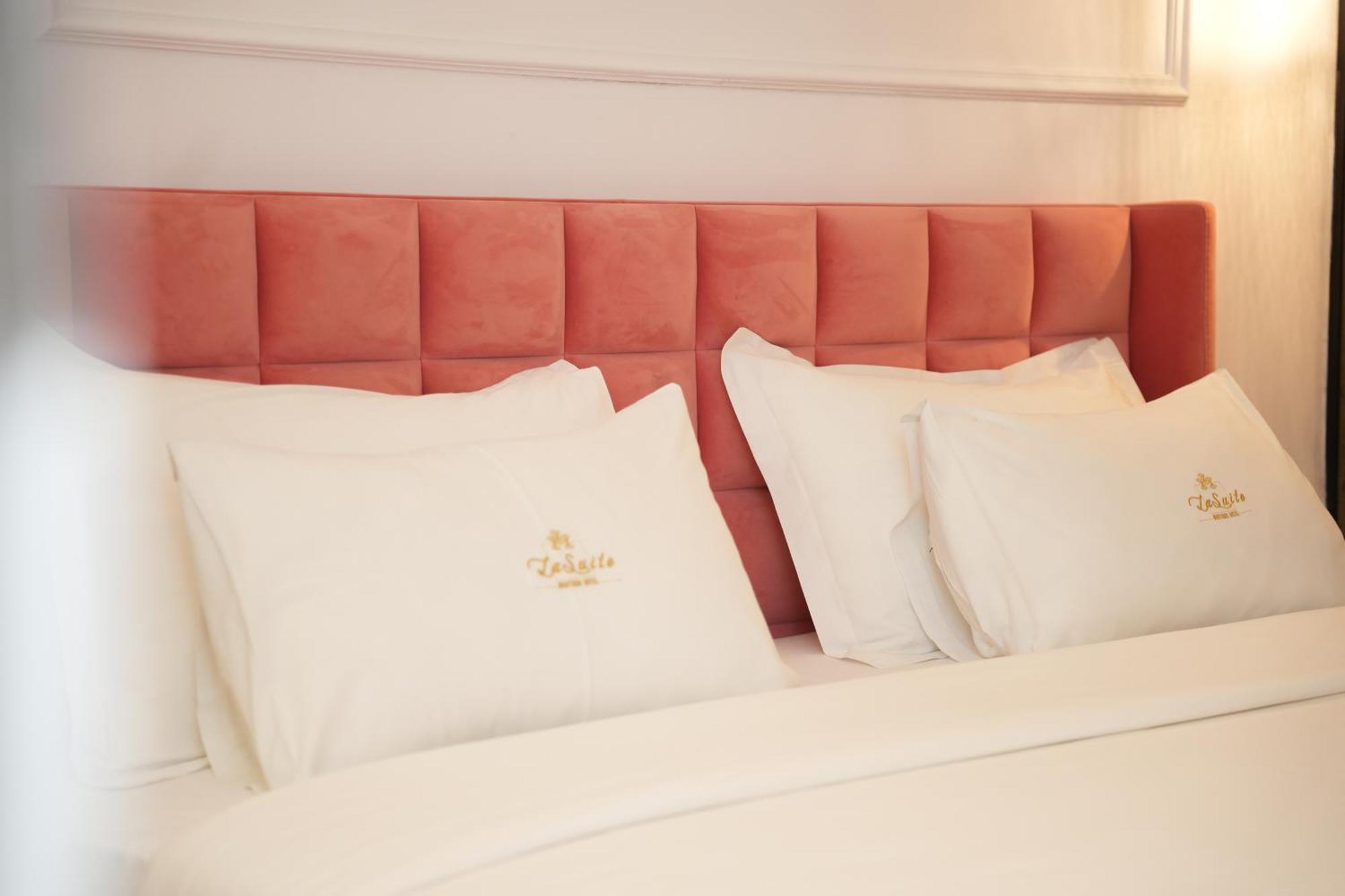 טיראנה La Suite Boutique Hotel מראה חיצוני תמונה