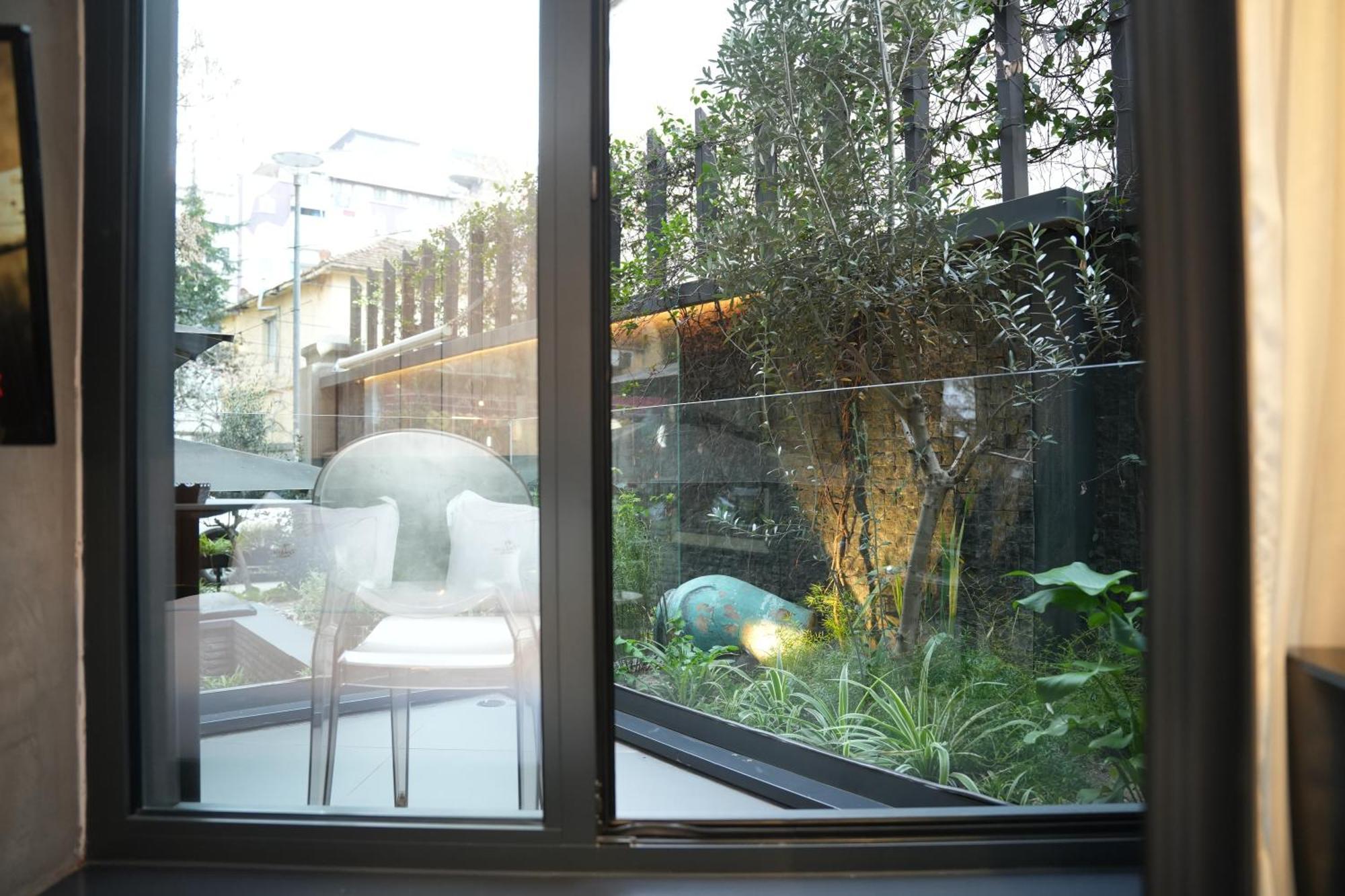טיראנה La Suite Boutique Hotel מראה חיצוני תמונה