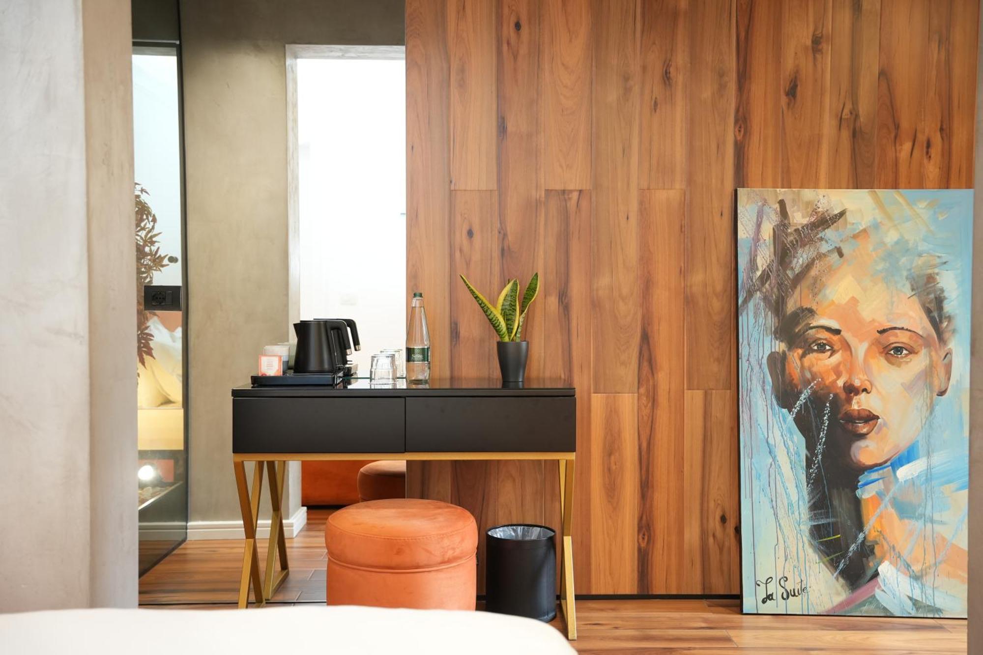 טיראנה La Suite Boutique Hotel מראה חיצוני תמונה