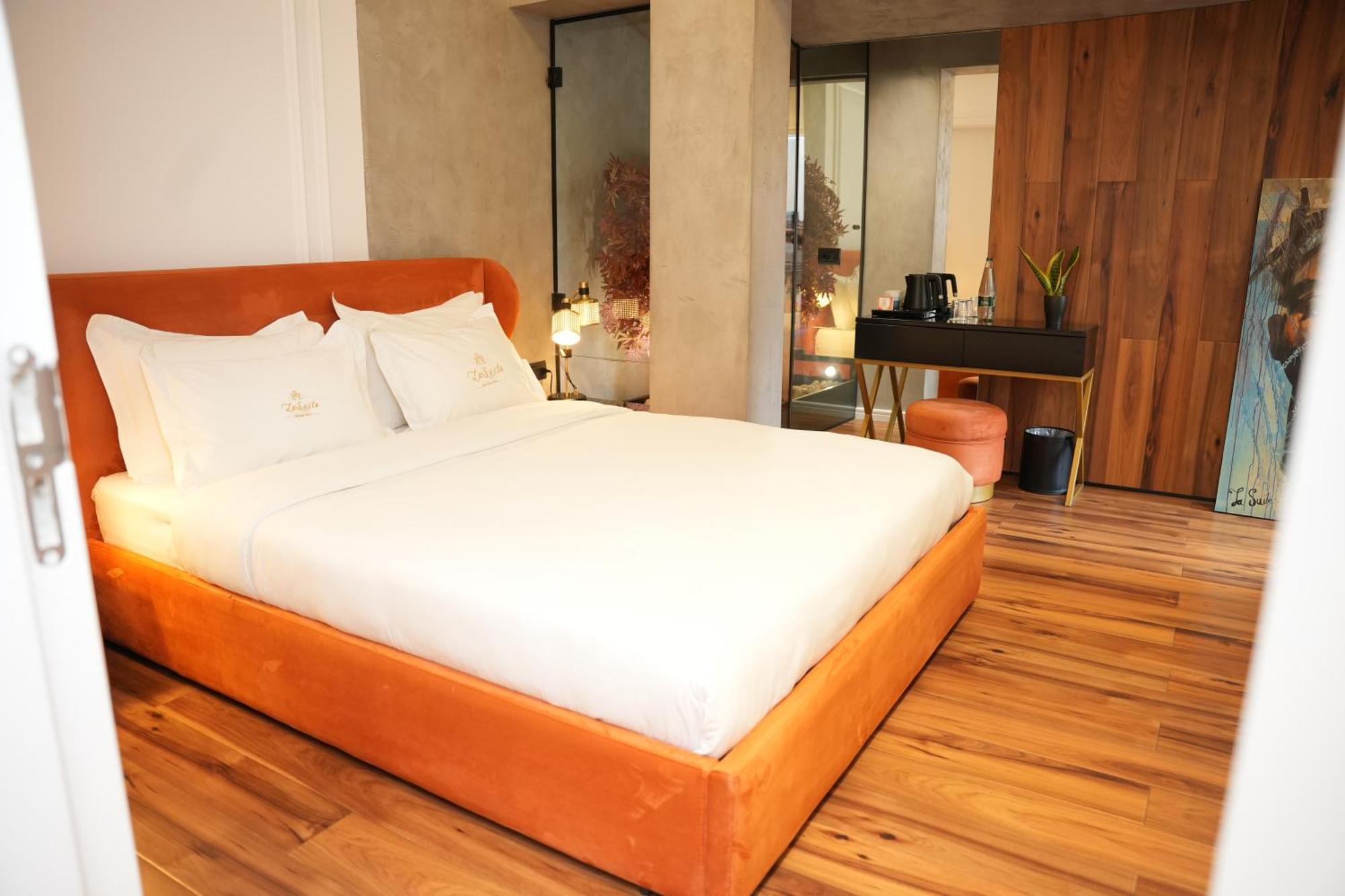 טיראנה La Suite Boutique Hotel מראה חיצוני תמונה
