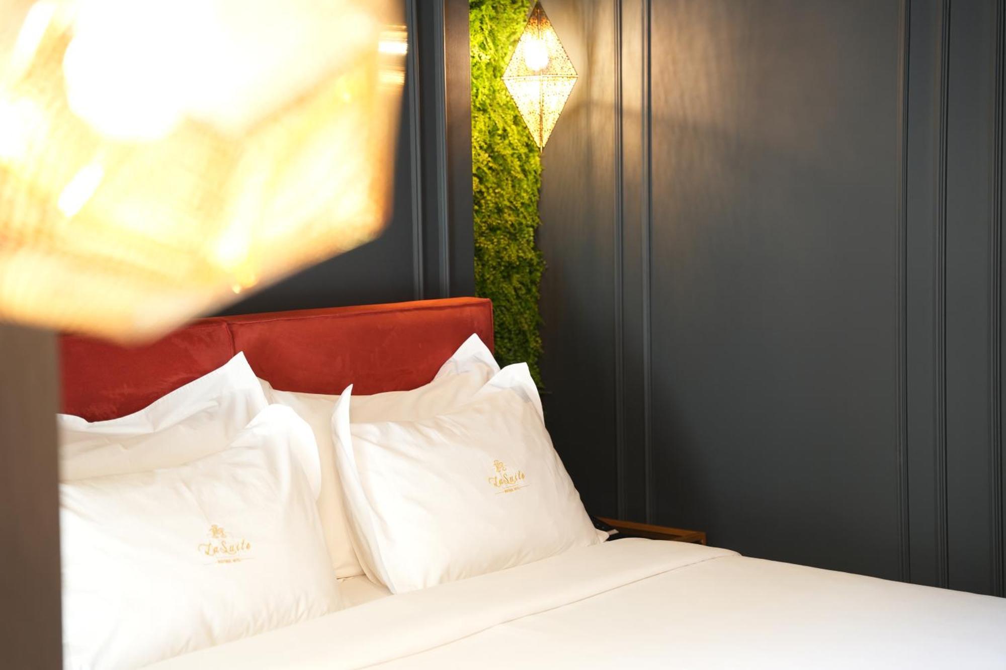 טיראנה La Suite Boutique Hotel מראה חיצוני תמונה